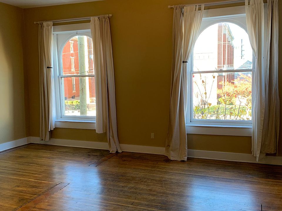 1st image of 642 E Market St APT 2