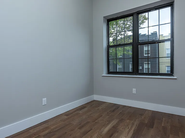 107 Skillman Ave #1A — Photo 5