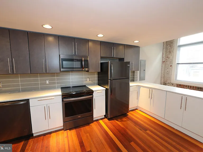 3450 J St #207 — Photo 2