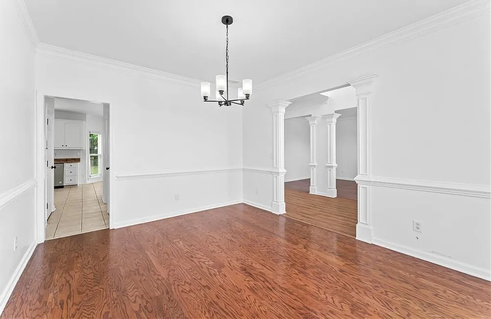 4 bed, 2.5 bath, 2912 sqft, $2,890 — Photo 4