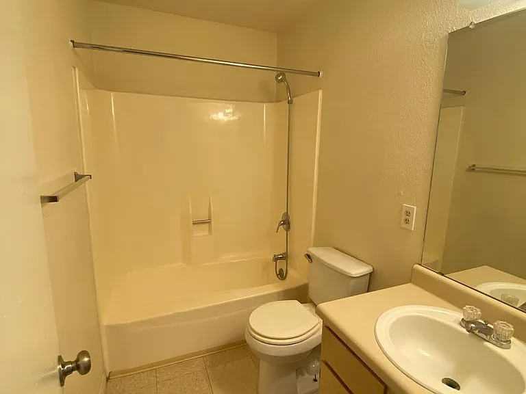 Echols 1500 - Sedona Apartments — Photo 45