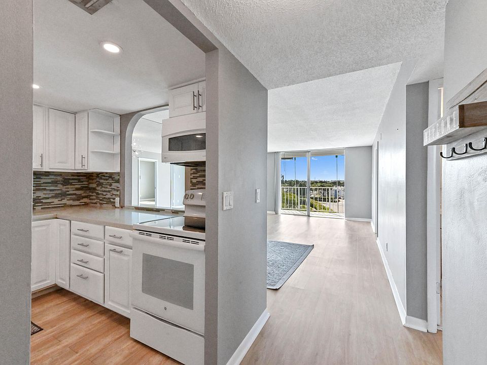 1st image of 470 Executive Center Drive #5n
