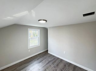 110 W Easton St, Hamden, CT 06514