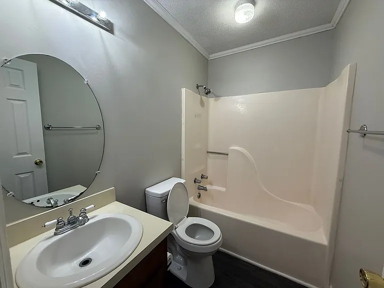 120 Corey Cir — Photo 6