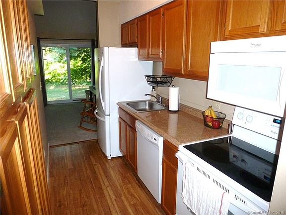 2nd image of 268 Hartford Tpke APT G5