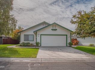 1775 Linden Ct, Minden, NV 89423