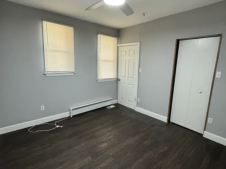 1640 W 4th St #1 — Photo 6