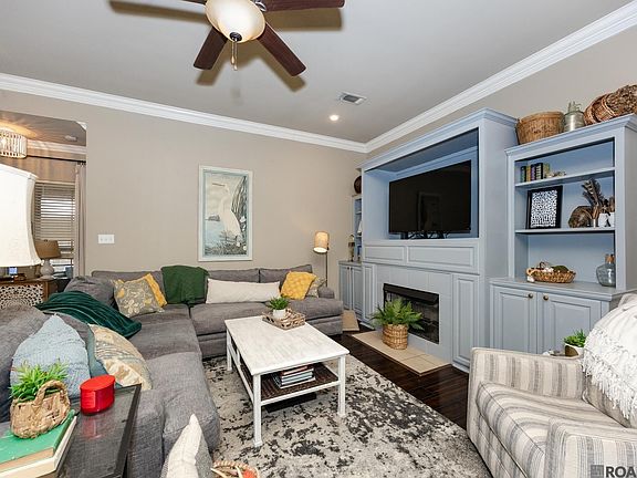 3rd image of 31019 Lake Spring Dr