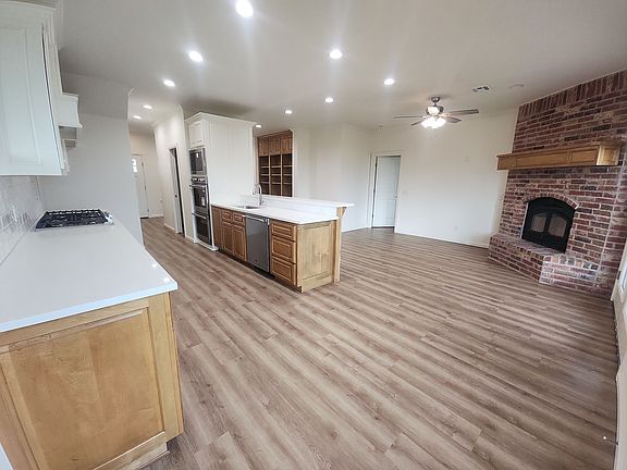 4th image of 2900 N Midwest Blvd