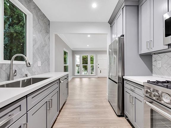 2nd image of 642 Hauser Blvd #646.5