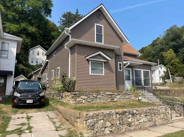 210 Ann St, Mc Gregor, IA 52157