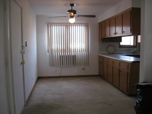 426 W Barry Ave APT 409, Chicago, IL 60657