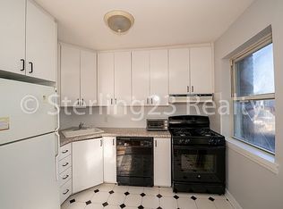 20-62 26th St #2A, Astoria, NY 11105