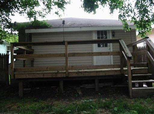 2nd image of 2916 Somme Ave