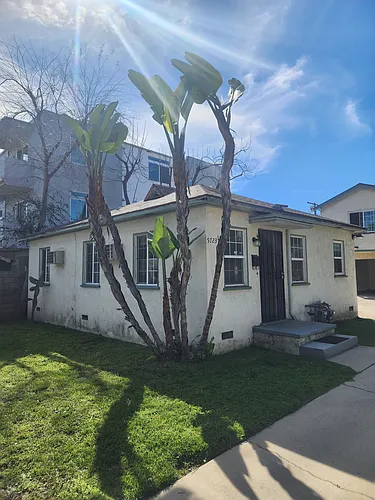 5723 Fair Ave #2-5723-1 Photo 1