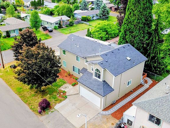 2nd image of 1940 SE 143rd Ave