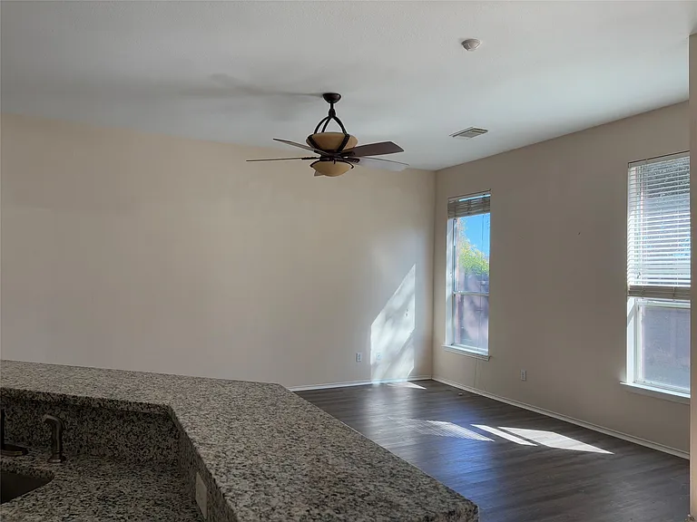 11501 Knapple Cv — Photo 13