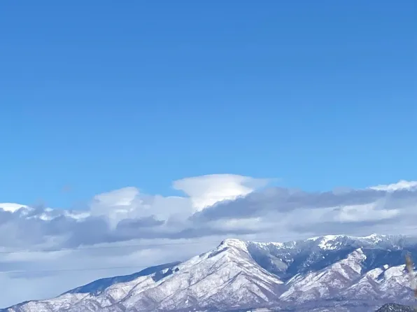 518-519 Amarillo Rd, Tres Piedras, NM 87577