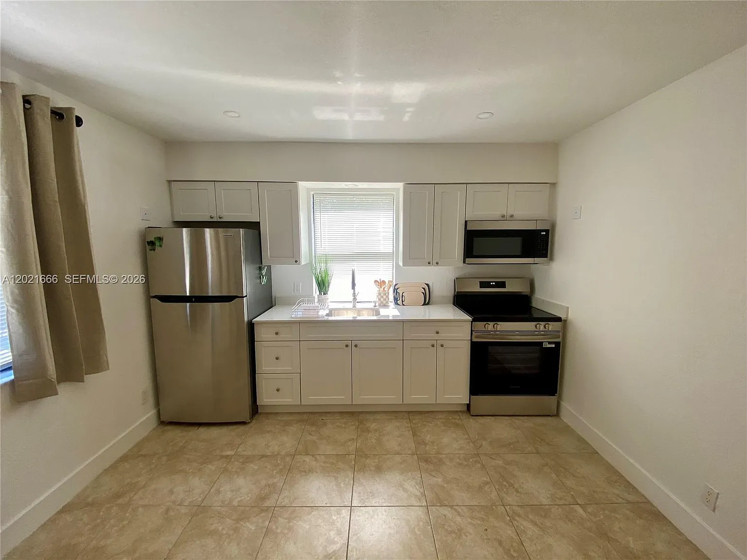 Hollywood Beach Heights S — Photo 1