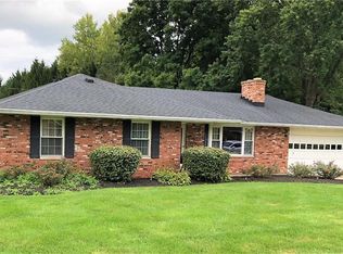 693 Crestline Dr, Xenia, OH 45385