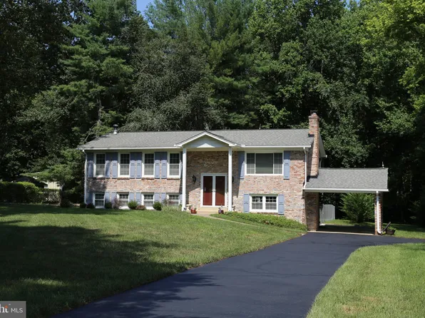 38245 Walter Ct, Charlotte Hall, MD 20622