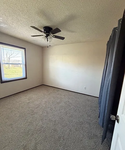 2933 W Roxbury St — Photo 13