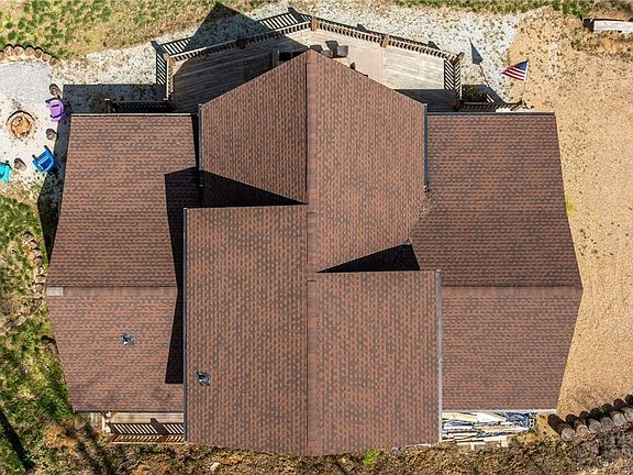 5th image of 1358 Sugar Mountain Drive