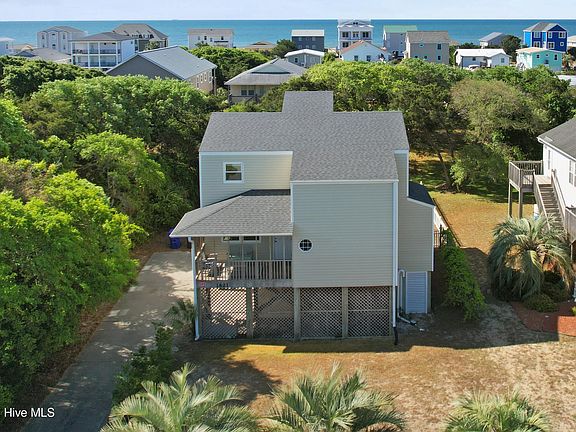 2nd image of 1621 E Pelican Dr
