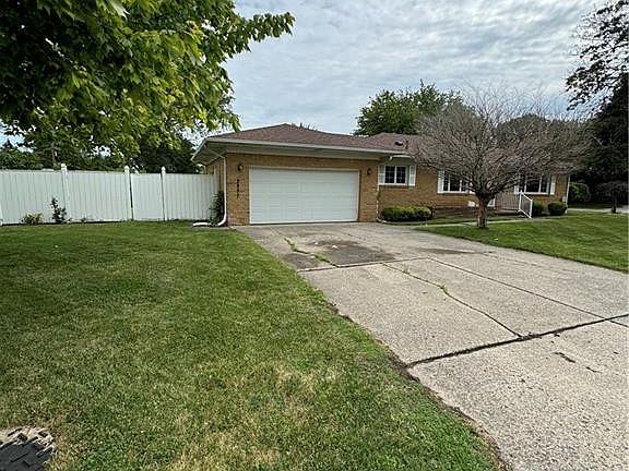 4th image of 2837 Eastmoreland Dr