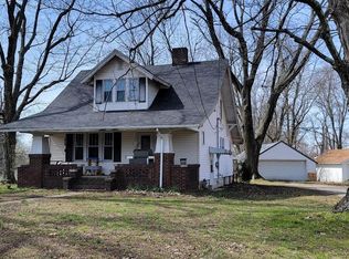 1727 Bedford Rd, Washington, IN 47501