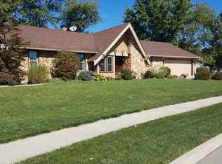 5515 Oak Fall Rd, Fort Wayne, IN 46845