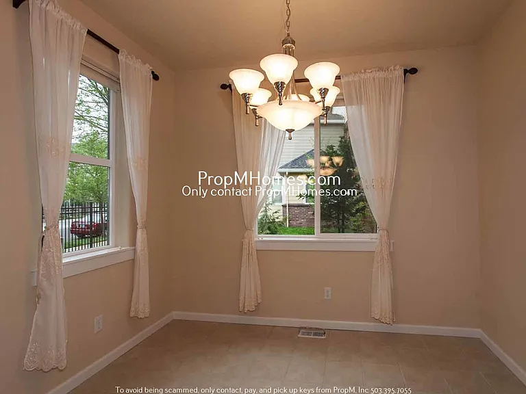 868 NW Council Dr — Photo 8
