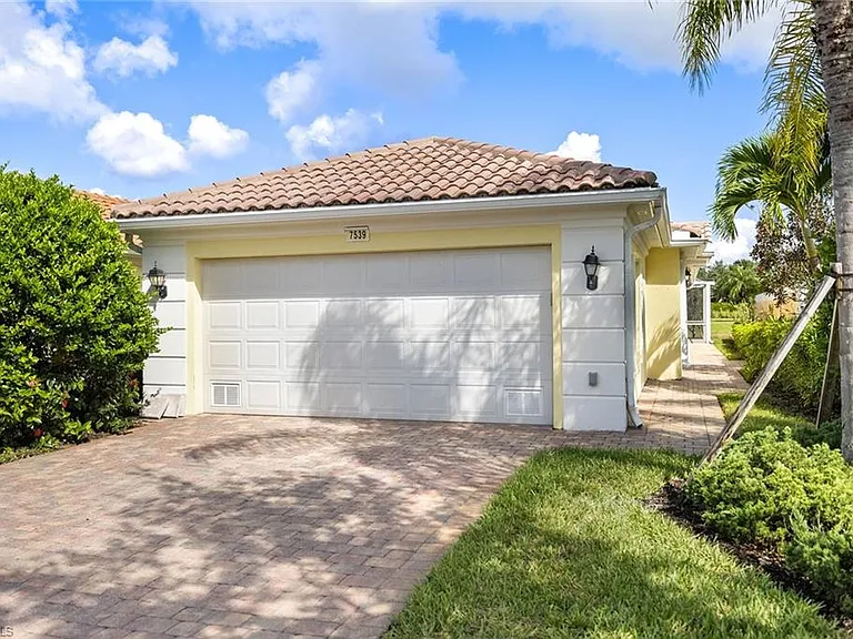 7539 Novara Ct — Photo 2
