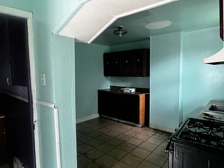 7120 Greenway Ave — Photo 7
