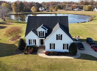 8708 New River Cir, Raleigh, NC 27603