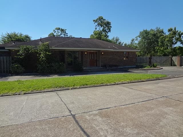 1st image of 6154 Linda Dr