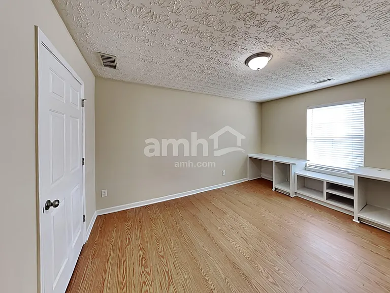2143 Skylar Leigh Dr — Photo 15