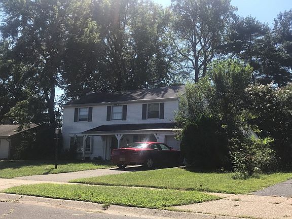 2nd image of 12 Bolton Ln