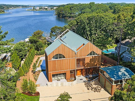 3rd image of 25 Bluff Point Rd