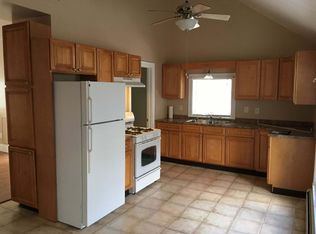 31 Arnold St #2, Lincoln, RI 02865