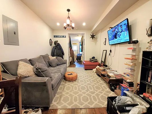 Rented by Lofts and Flats LLC | media 8
