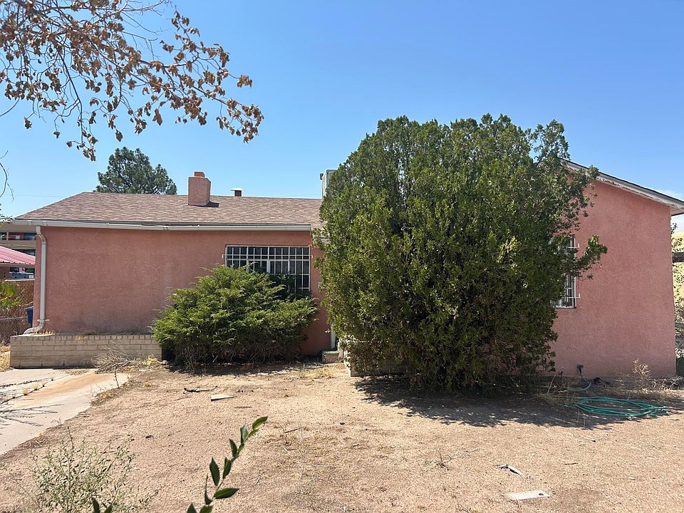 1st image of 4505 3rd St NW