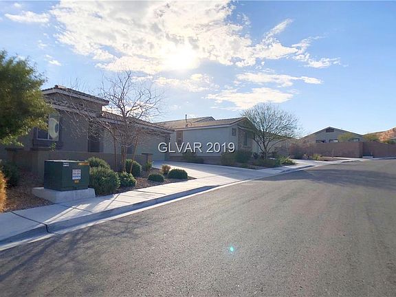 3rd image of 1649 Singing Sands Ave