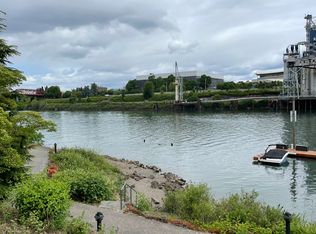 710 NW Naito Pkwy APT C1, Portland, OR 97209