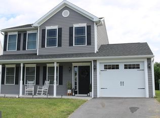 64 Grandview Xing, Chambersburg, PA 17201