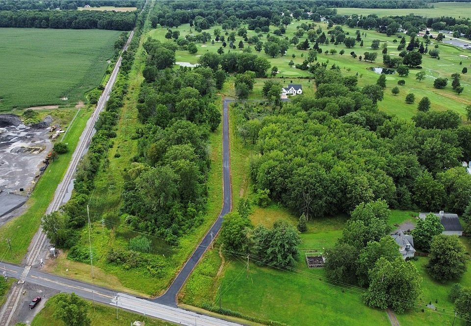 1st image of 4020B Salt Works Rd