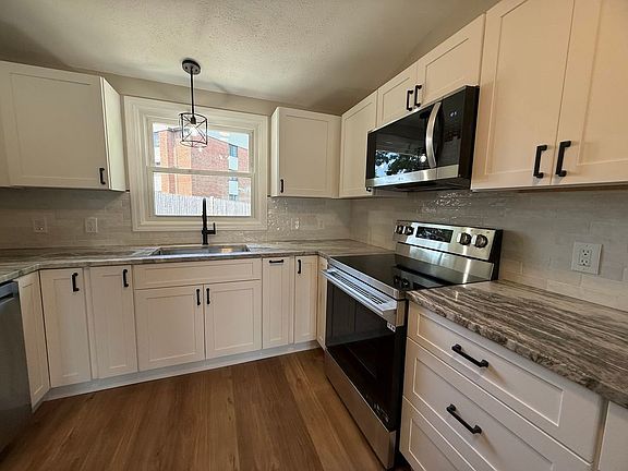 2nd image of 186 Dunbarton Rd APT 26
