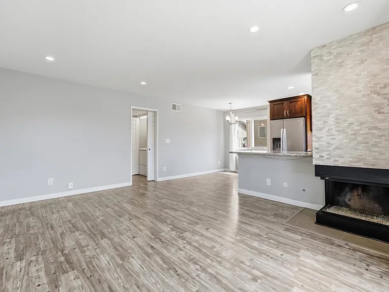 4355 Rialto St #7 — Photo 18
