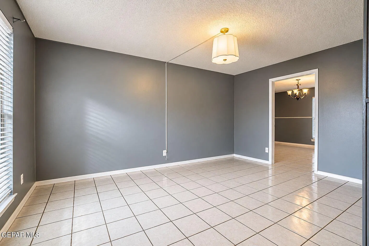 3 bed, 2.0 bath, 1450 sqft, $1,675 — Photo 3