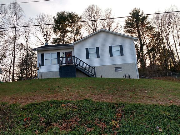 5th image of 509 Woodhaven St